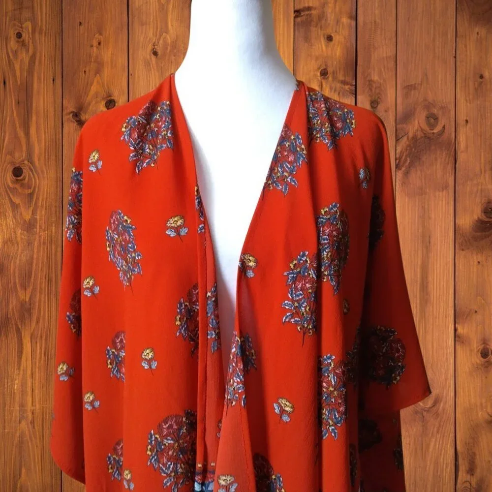 Marcus Adler One Size Women's Red Floral Wrap Poncho Cover Up Boho Hippie Travel